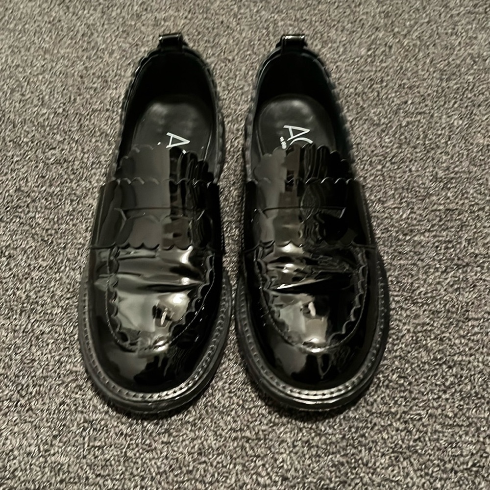 APL Women's Janise  Patent Penny Loafer- size 6